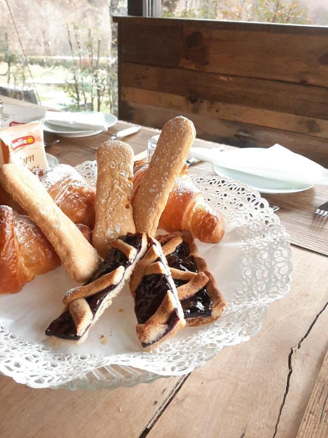 Locanda Del Sasso Rooms 크로도 외부 사진